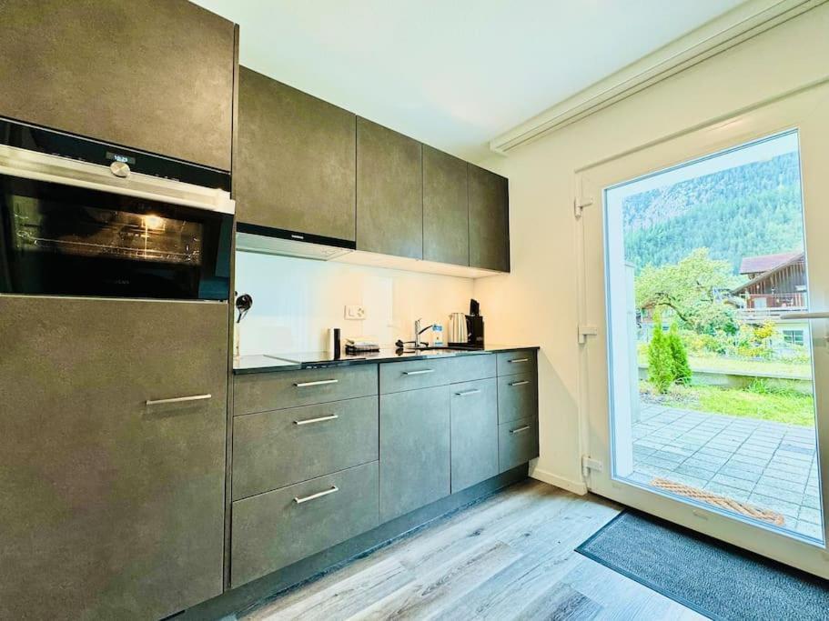 Ferienwohnung Cute & Cozy Oasis, Private Afternoon Sun Terrace Kandersteg Exterior foto